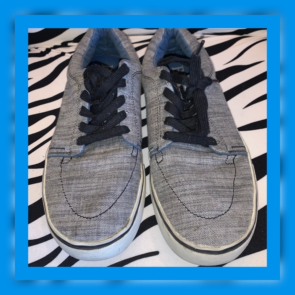 Men’s Sneakers by BKE